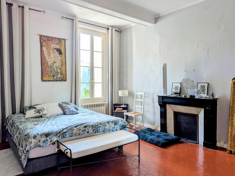 Maison - 300 m² - 10 pièces