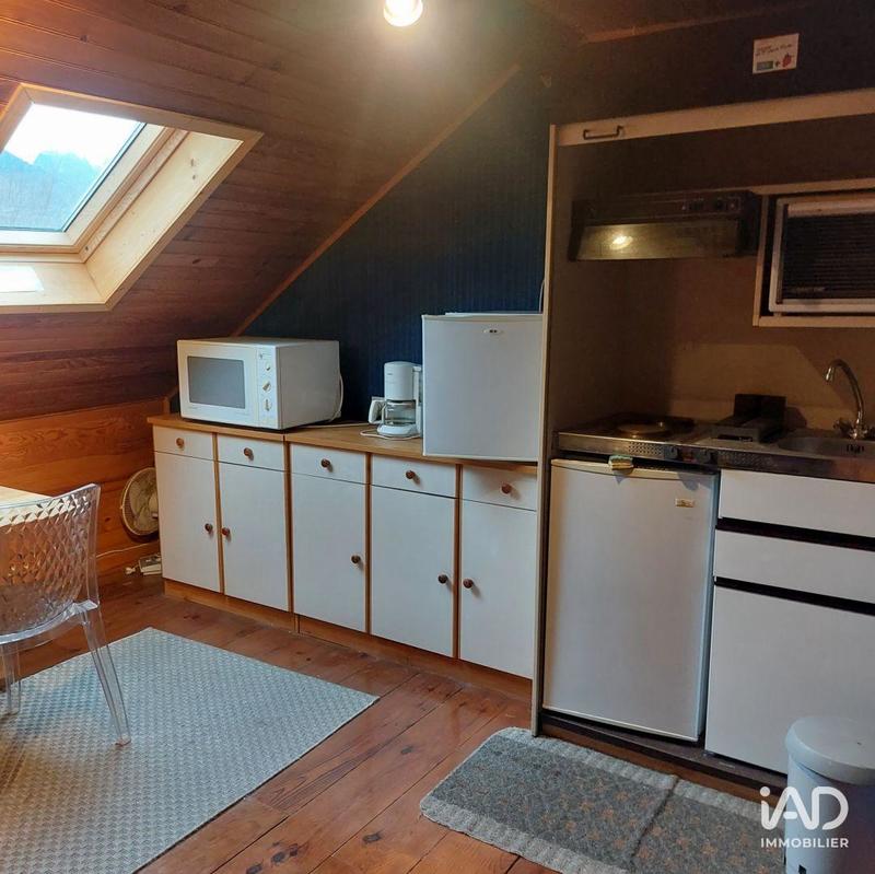 Maison - 335 m² - 11 pièces