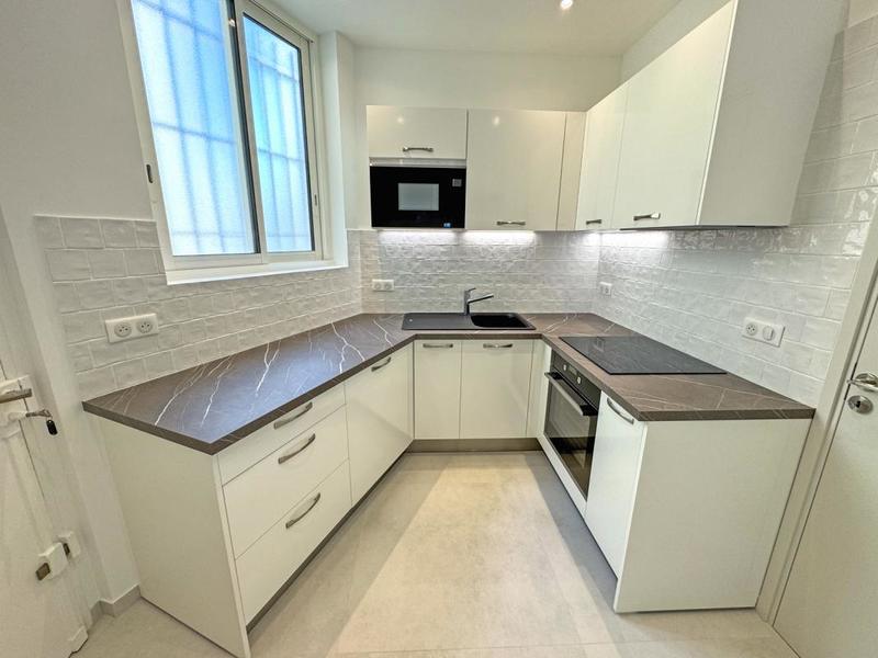 Appartement - 81 m² - 3 pièces