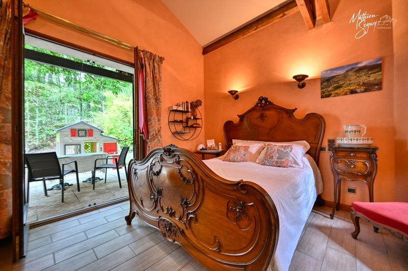 Maison - 250 m² - 10 pièces