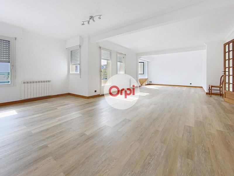 Appartement - 111 m² - 4 pièces