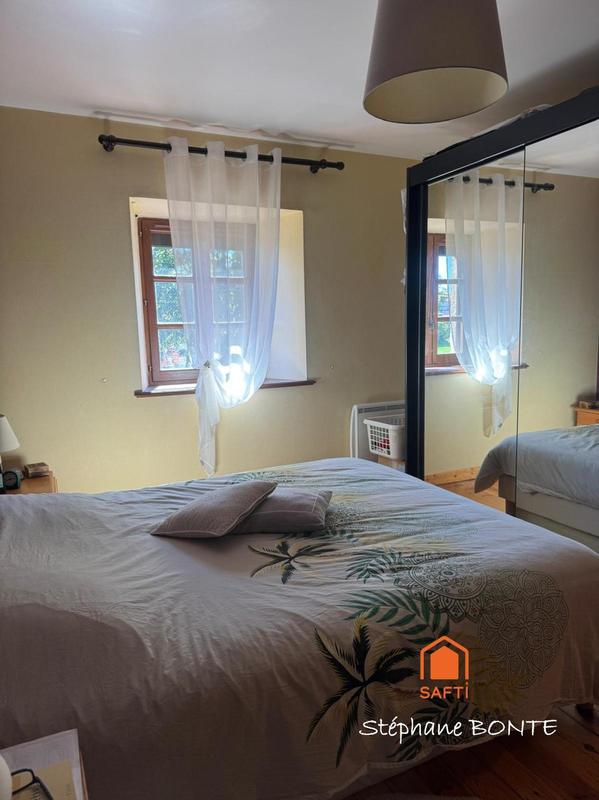 Maison - 210 m² - 6 pièces