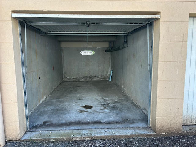 Parking / Garage - 17 m²