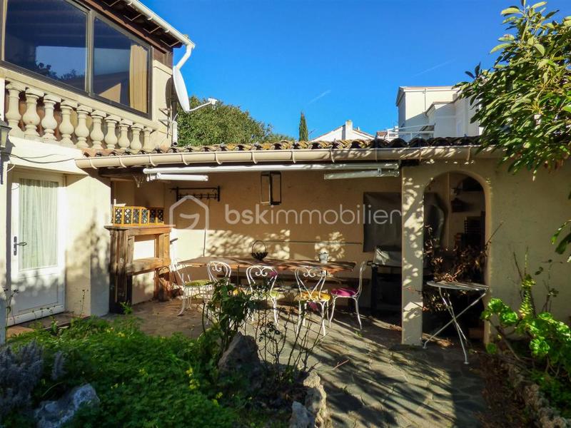 Maison - 152 m² - 5 pièces