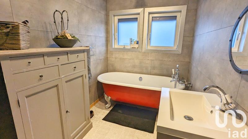 Maison - 143 m² - 7 pièces