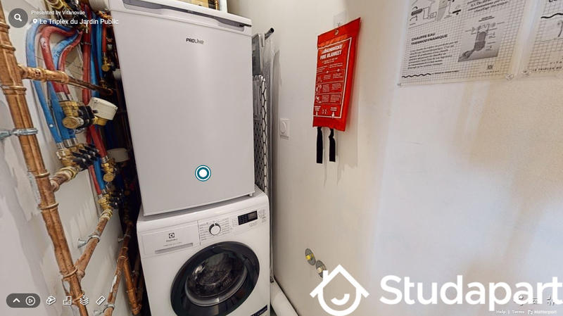 Chambre - 130 m² - 1 pièce