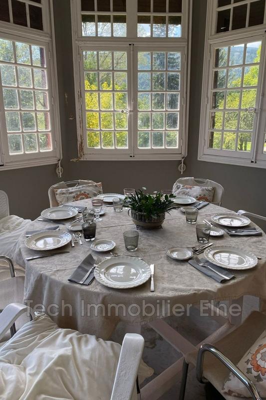 Demeure - 1 100 m² - 16 pièces