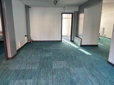 Local commercial - 110 m²