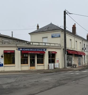 Maison - 243 m² - 7 pièces