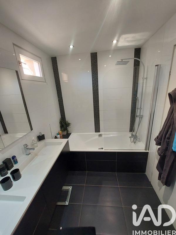 Maison - 152 m² - 5 pièces