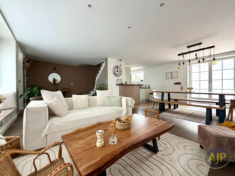 Maison de ville - 158 m² - 6 pièces