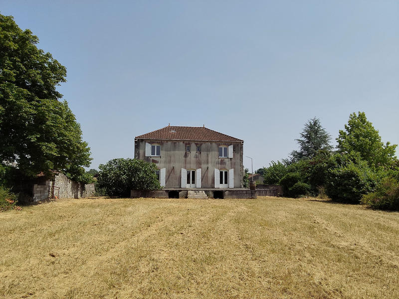 Maison - 223 m² - 9 pièces