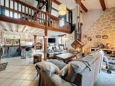 Villa - 160 m² - 8 pièces