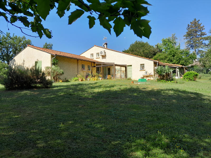 Villa - 170 m² - 6 pièces