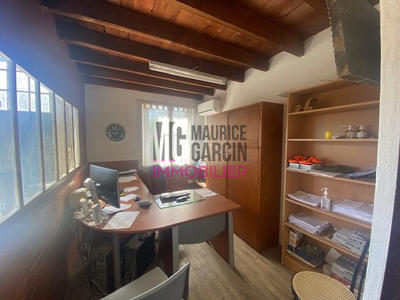 Local commercial - 212 m²