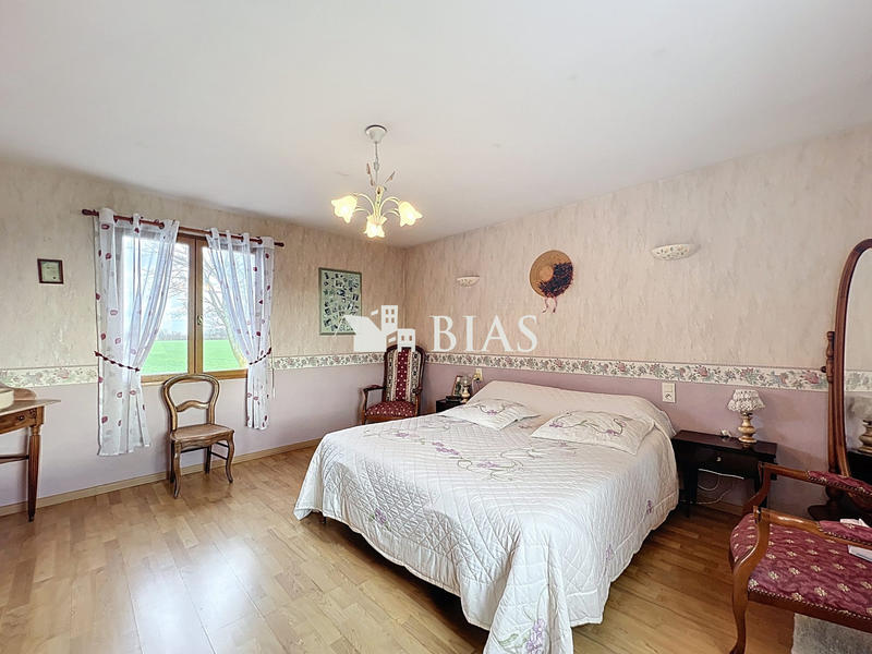 Maison ancienne - 138 m² - 4 pièces