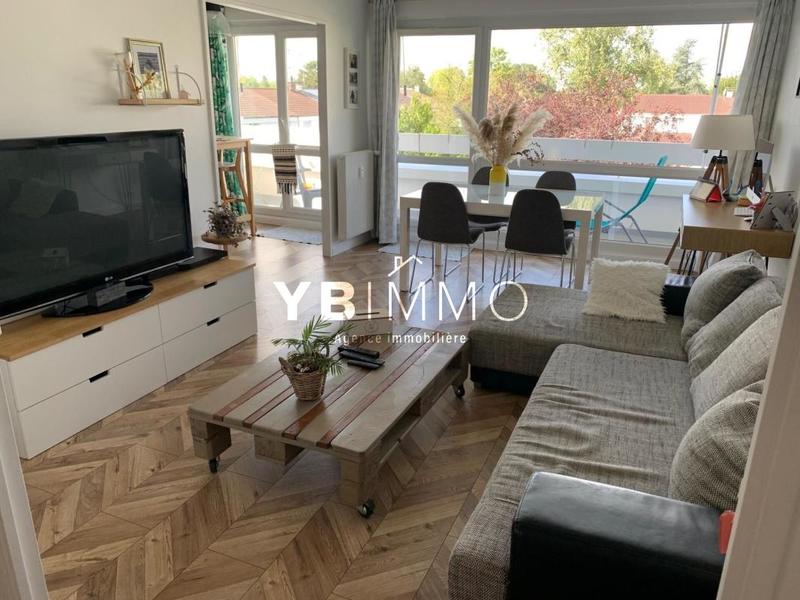 Appartement - 80 m² - 4 pièces