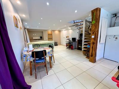 Maison - 95 m² - 4 pièces