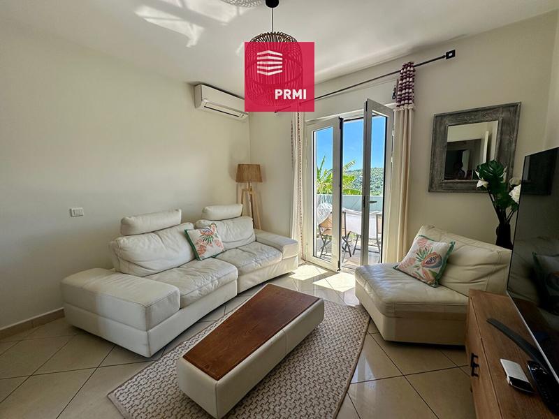 Maison - 360 m² - 7 pièces