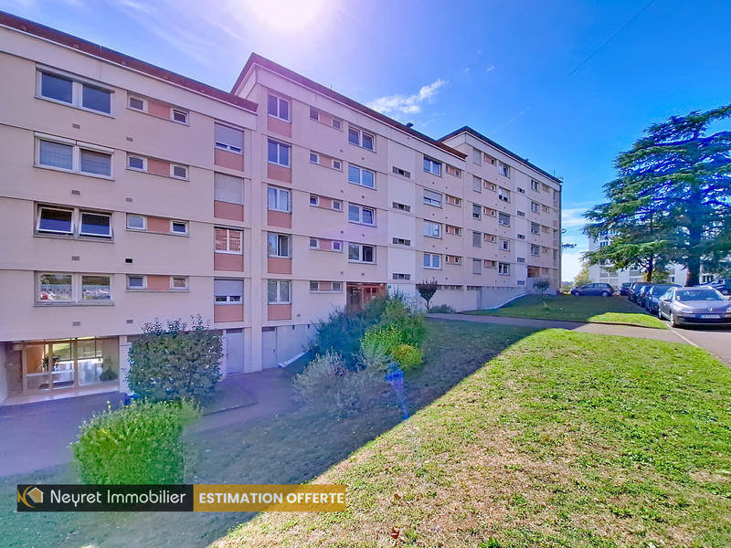 Appartement - 83 m² - 4 pièces