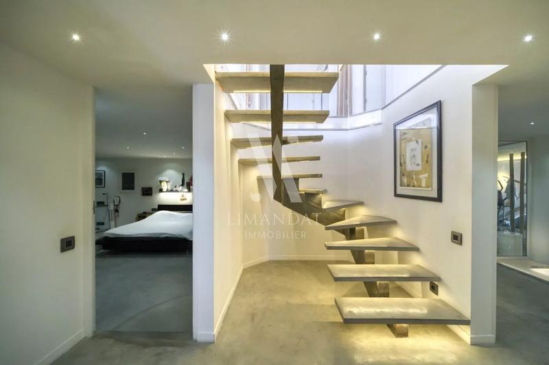 Appartement - 330 m² - 6 pièces