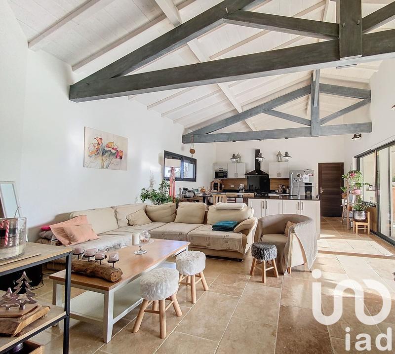 Maison - 199 m² - 7 pièces