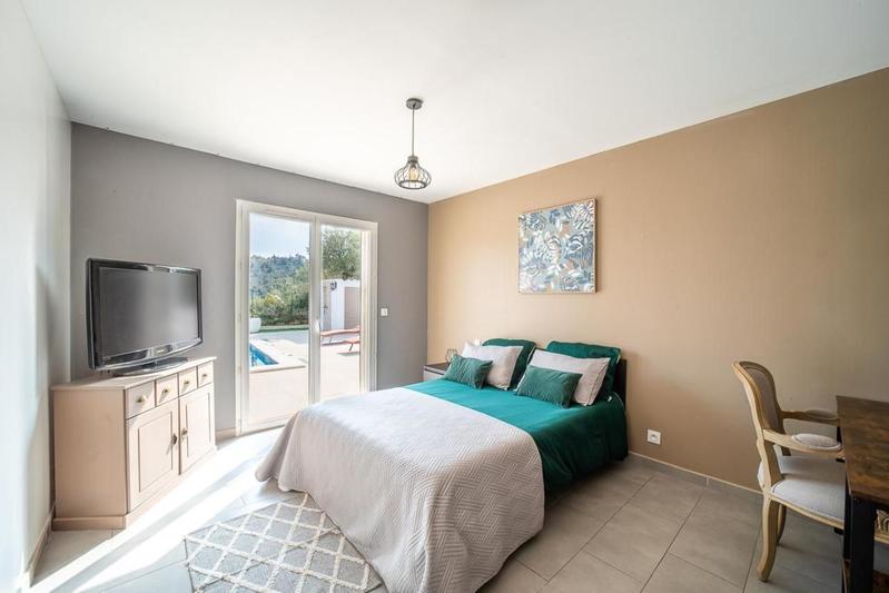 Villa - 250 m² - 8 pièces