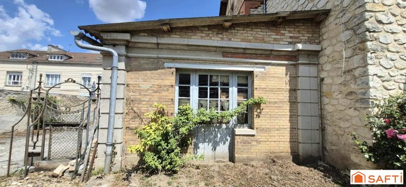 Maison - 176 m² - 8 pièces