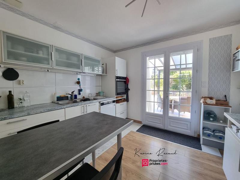 Maison - 200 m² - 6 pièces