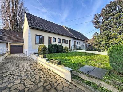 Maison - 100 m² - 6 pièces