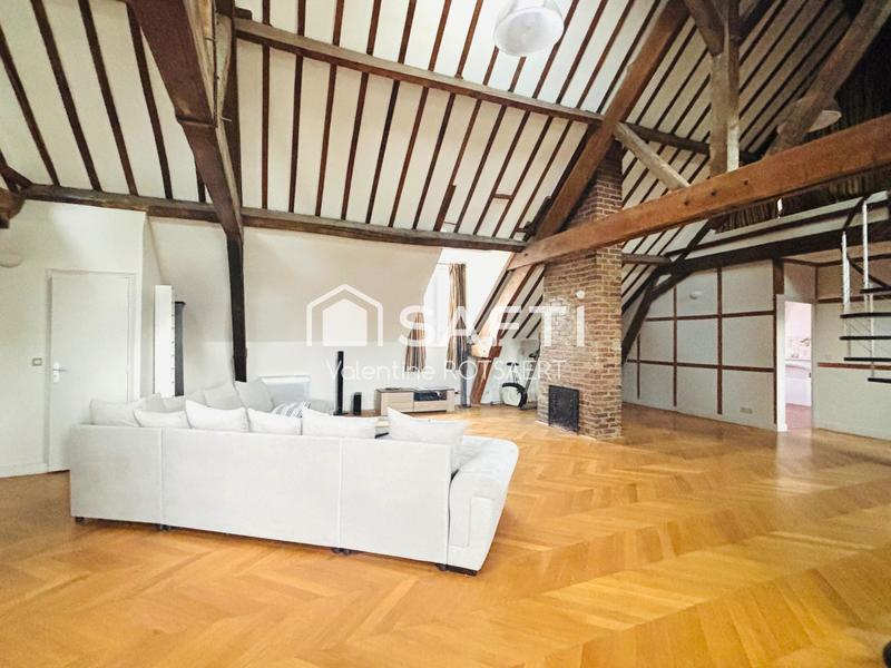 Hôtel particulier - 590 m² - 16 pièces