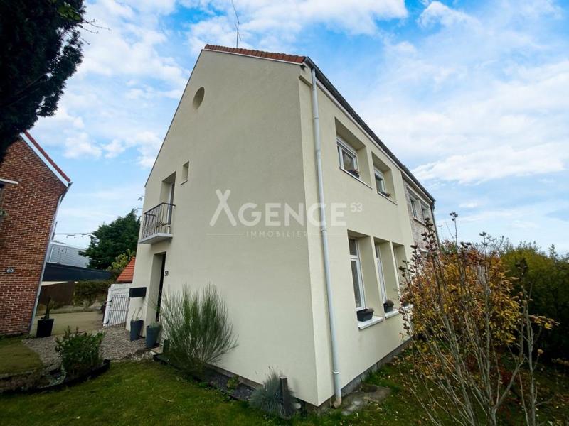 Maison - 98 m² - 5 pièces