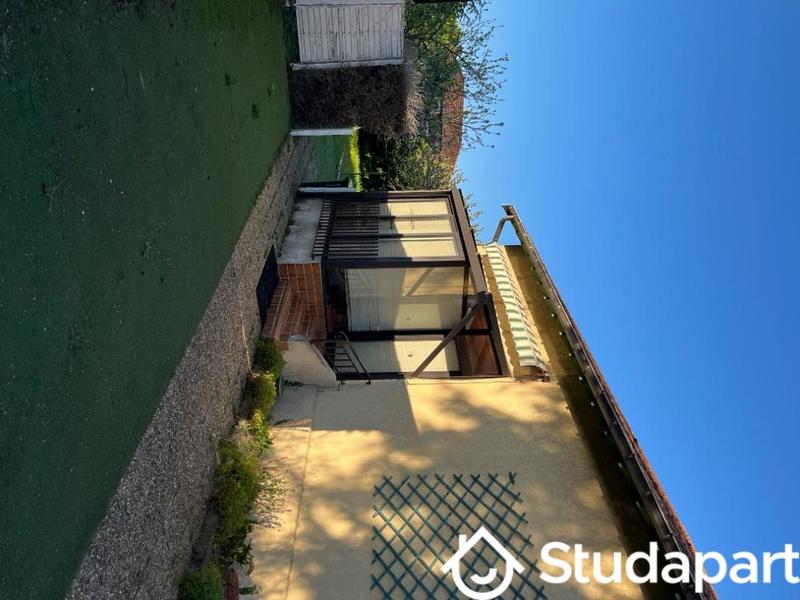 Chambre - 14 m² - 1 pièce