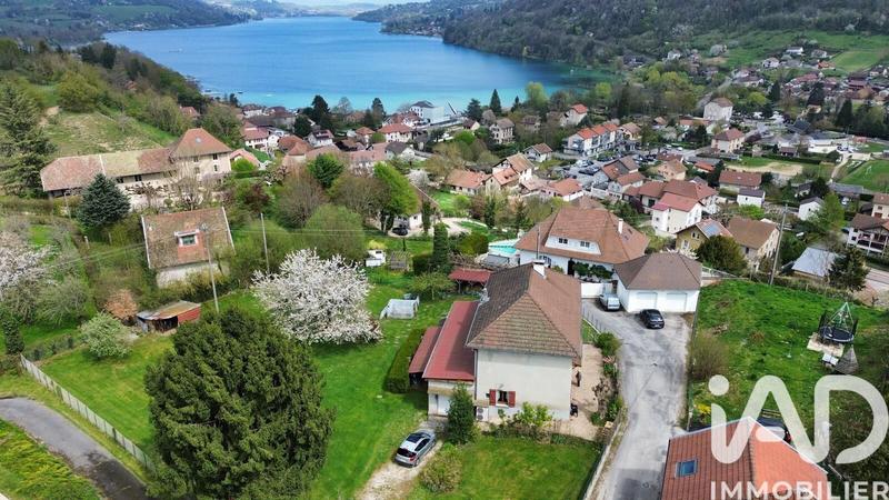 Maison - 161 m² - 8 pièces