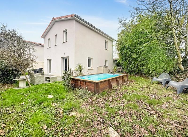Maison - 170 m² - 5 pièces