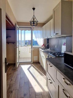 Appartement - 72 m² - 3 pièces