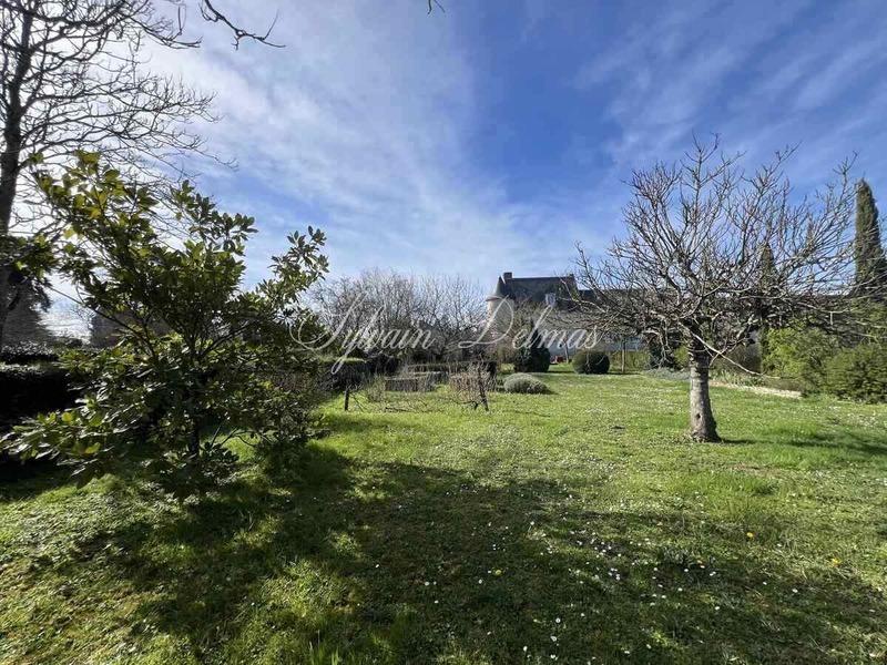 Manoir - 560 m² - 6 pièces