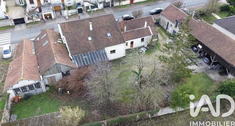 Maison - 240 m² - 6 pièces
