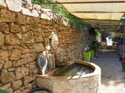 Maison - 272 m² - 9 pièces