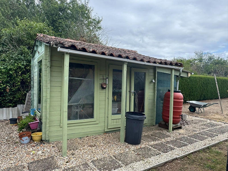 Maison - 220 m² - 7 pièces