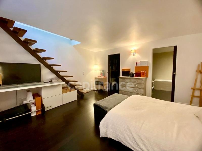 Appartement bourgeois - 71 m² - 3 pièces