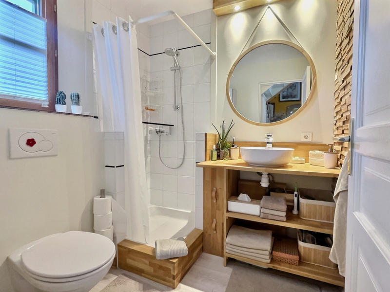 Maison - 180 m² - 6 pièces