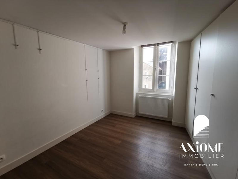 Appartement - 99 m² - 3 pièces