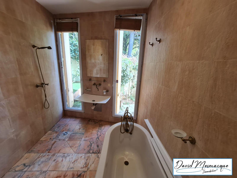 Duplex - 214 m² - 8 pièces