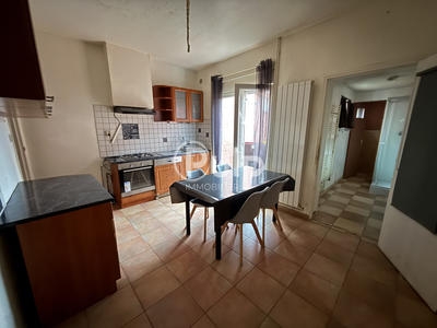 Maison de ville - 66 m² - 5 pièces