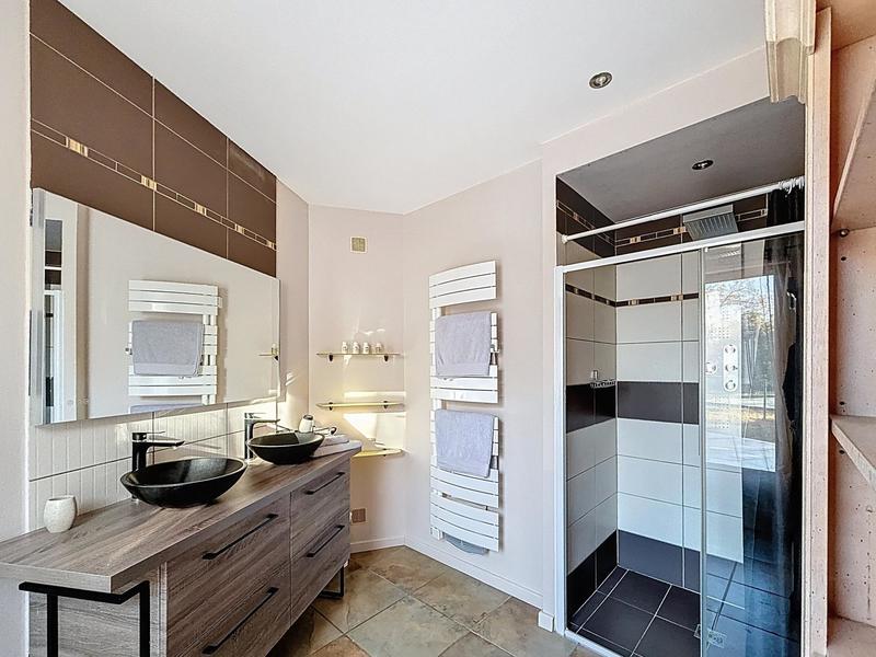 Villa - 193 m² - 5 pièces