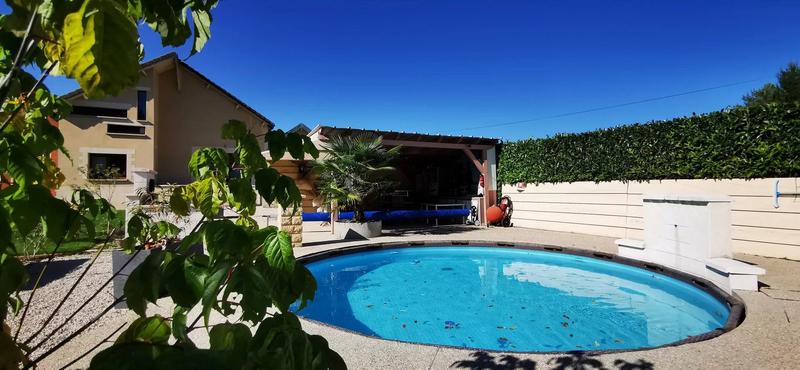 Maison - 284 m² - 10 pièces