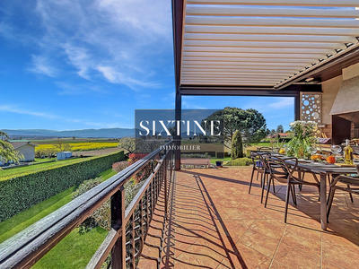 Maison - 144 m² - 10 pièces