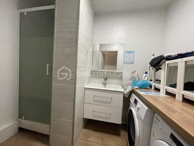 Appartement - 102 m² - 6 pièces