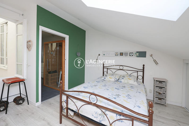 Appartement - 101 m² - 3 pièces